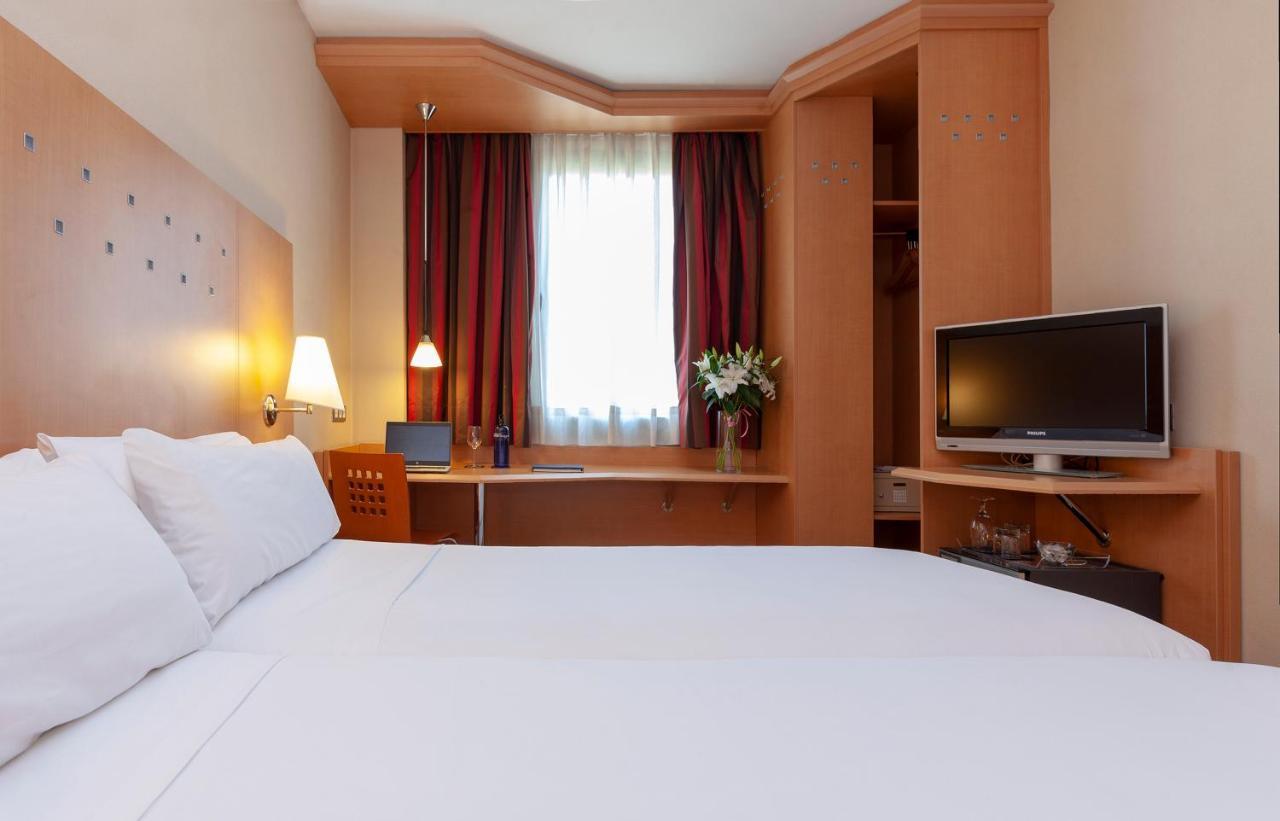 Hotel Sb Express Madrid Norte San Sebastián de los Reyes Eksteriør billede
